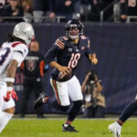 Caleb Williams lanza 2 pases de touchdown y los Bears vencen a Drake Maye y a los Patriots por 30-24
